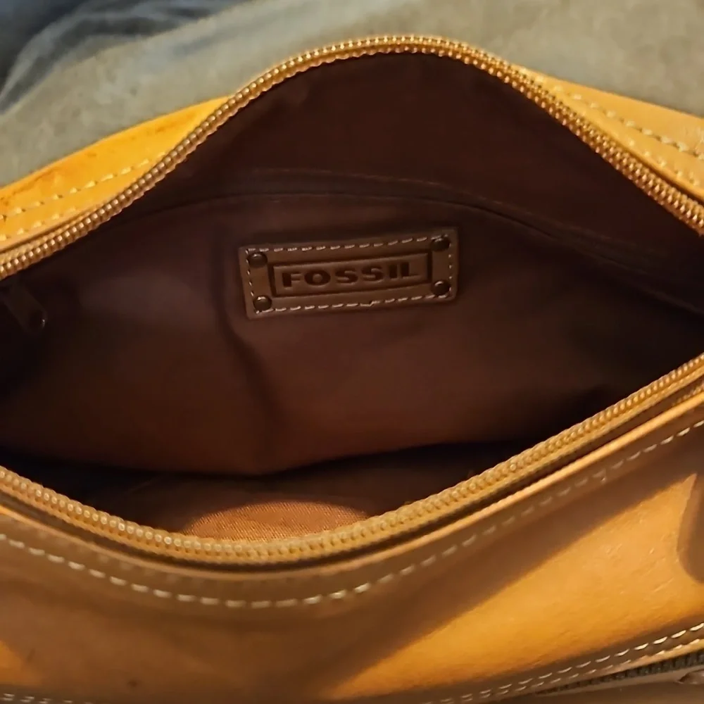 VTG FOSSIL 1980s Camel Leather Shoulder Bag